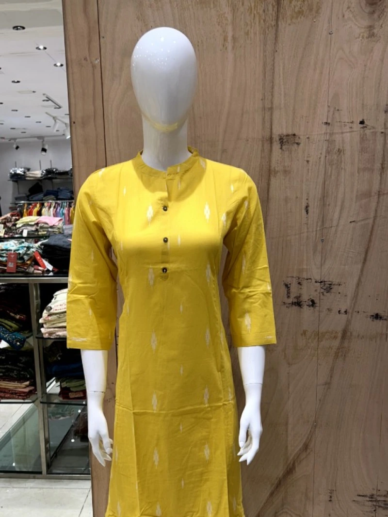 Collared Two Piece Kurta Set